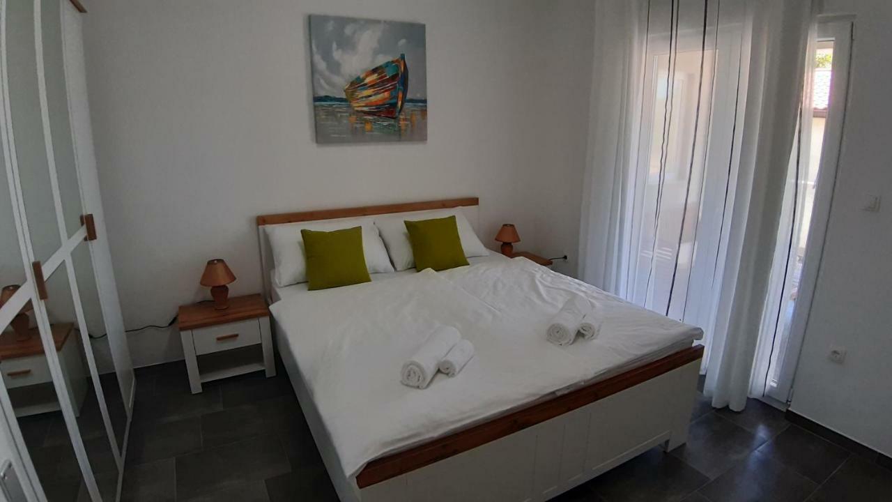Relax Starigrad Paklenica Exterior foto